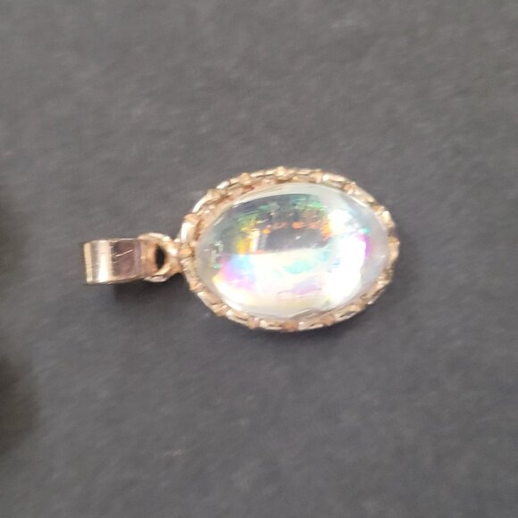 Oval Iridescent Glass Pendant & Stud Earrings Set With Bronze-Tone Metal - Picture 2 of 5